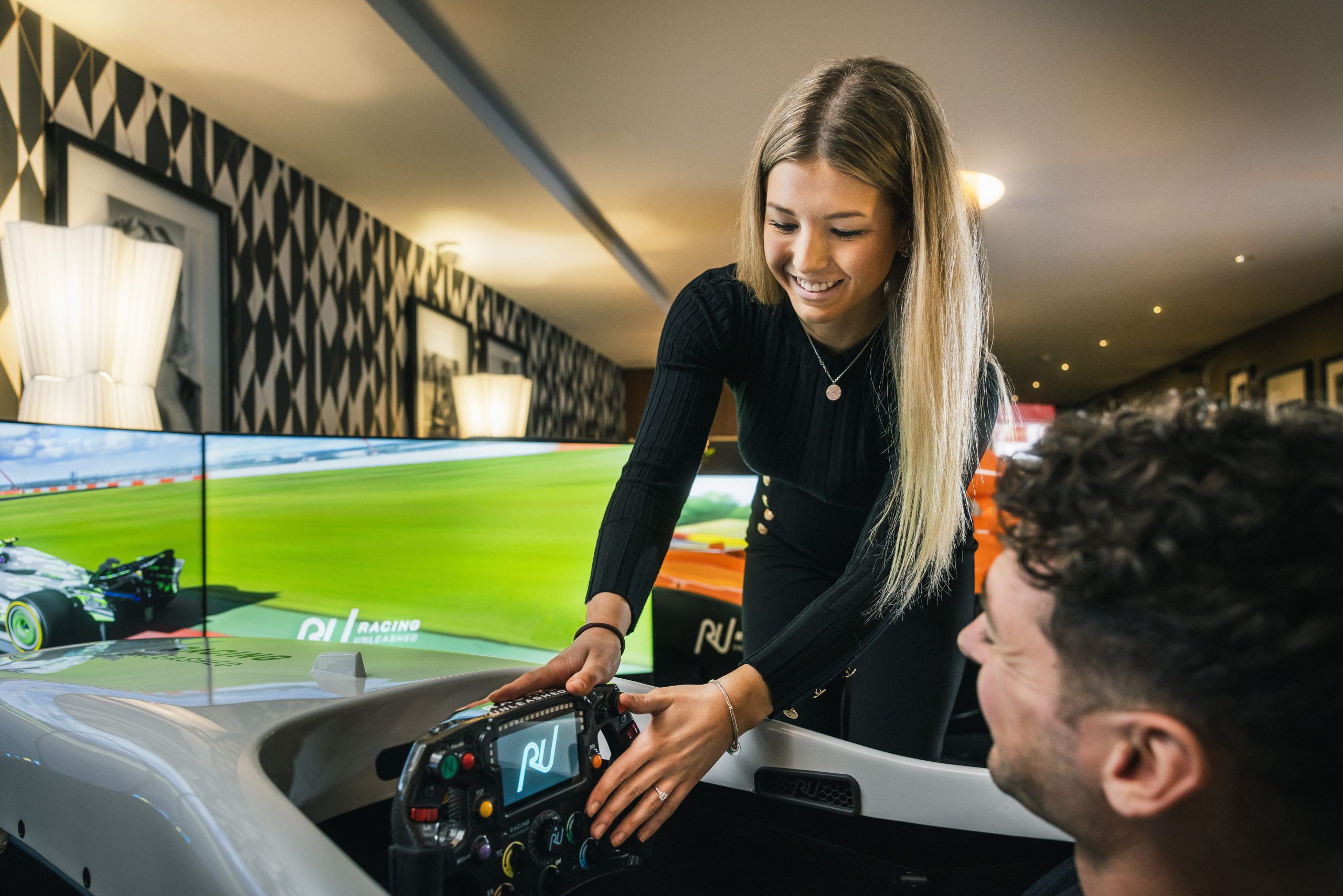 Racing Unleashed zu Gast im Bürgenstock Resort: Einzigartige Sim-Racing ...